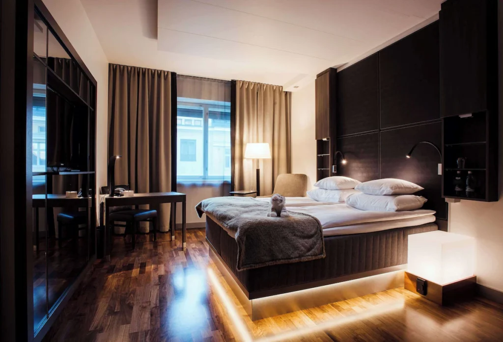 GLO Art Hotel